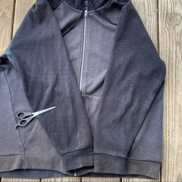 Nike Zip-Up Hoodie Small Nike Check Box - Picture 10 of 11